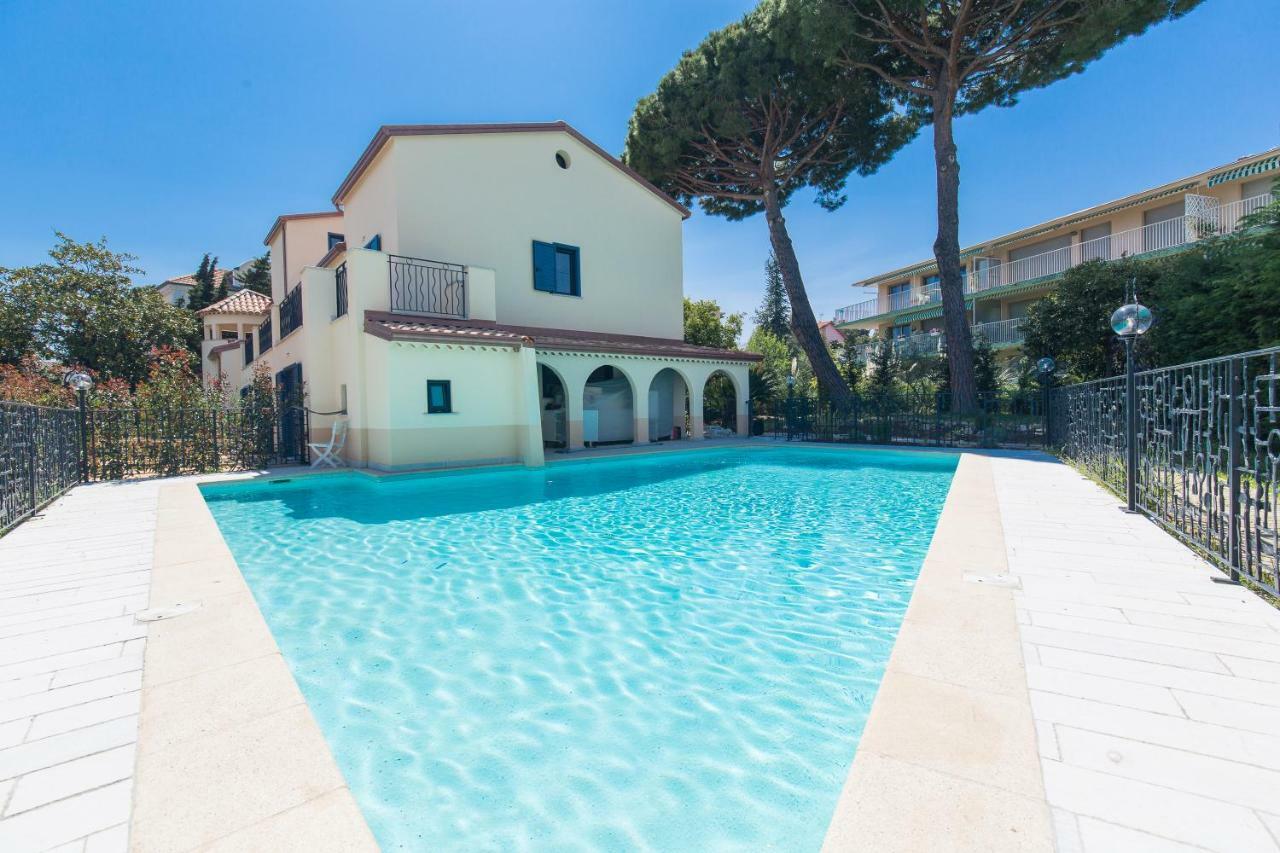 Ancre Du Cap Apartment Antibes Bagian luar foto